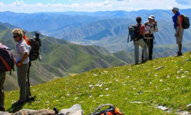 Trekking from Labrang to Regong
