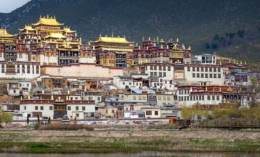 Overland: Chengdu to Kunming